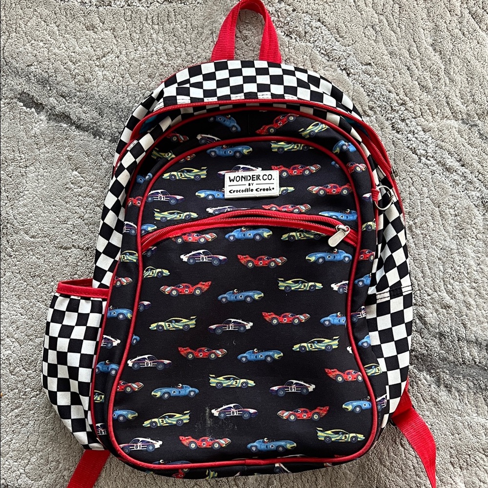 WONDER CO. crocodile creek backpack